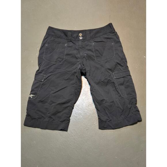 Arc'teryx Pants - Arc'teryx Mid‎ Rise Rampart Long Cargo Shorts Women's Size 8